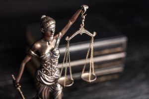 Adwokat i radca prawny, czyli o różnicach w zawodach